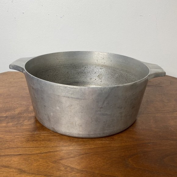 Vintage Wagner Ware Sidney Magnalite 4248 P Dutch Oven Pot